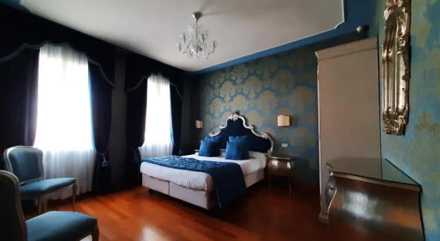 Двухместный номер Superior с видом на канал Murano Palace Bed & Breakfast