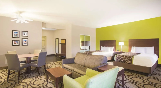 Deluxe Vierer Familie Zimmer La Quinta by Wyndham Conference Center Prescott