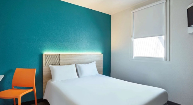 Cabrio Double room hotelF1 Perpignan Sud