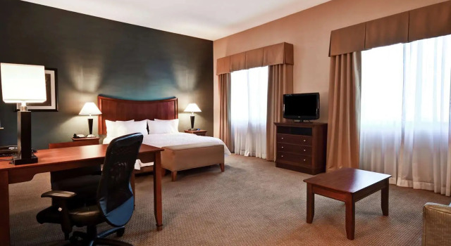 Люкс Hampton Inn & Suites Folsom