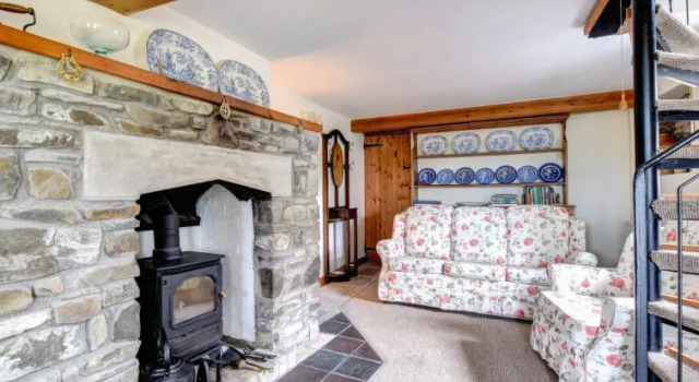 Holiday Home Nythfa, Book Feriehus Llanwrda Glamorgan
