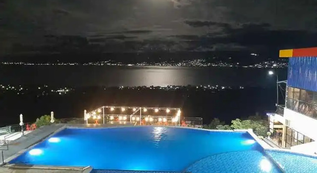 d'Kalora Hotel & Resto, Prenota Hotel Hotel a Sulawesi con parcheggio, Parcheggio