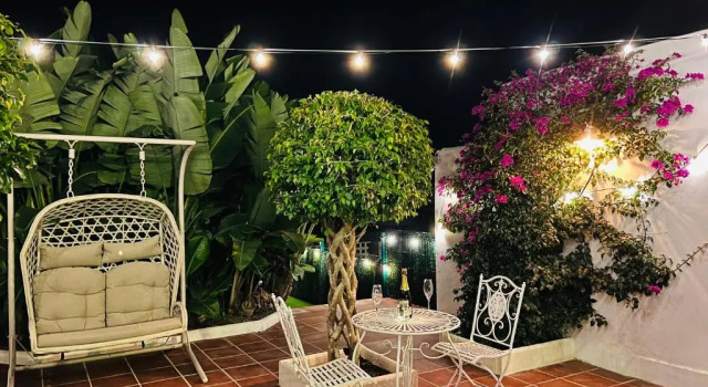 Апартаменты Apartments with tropical garden and sea water pool