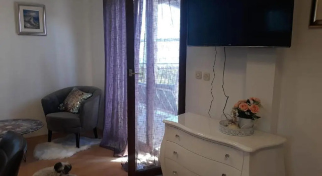 Apartments Anita, Забронировать Апартаменты/квартира Нечуям Solta Island