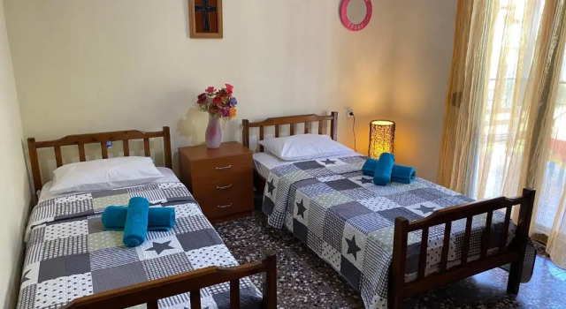 Marys House Entire residence Olympiada Halkidiki Near to Sea 200m, Prenota Hotel Olympiada Aristotelis