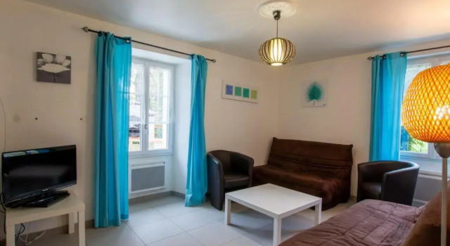Gîte Cendrieux, 5 pièces, 7 personnes - FR-1-616-14, Rezervasyon Otel Val de Louyre et Caudeau Fransa