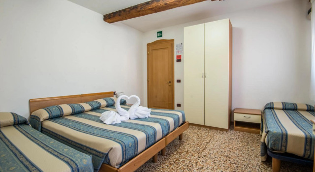 Casa SantAndrea, Забронировать Отель «постель и завтрак» Санта-Кроче Венеция, рядом с Tronchetto Station
