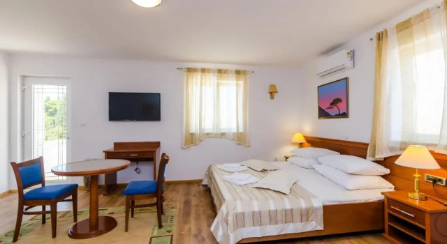Студия Apartments & Rooms V&M