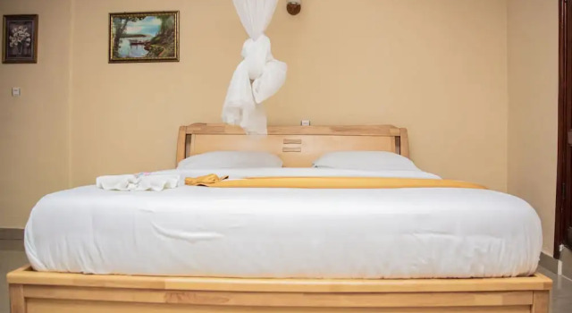 La Joie Plazza Hotel