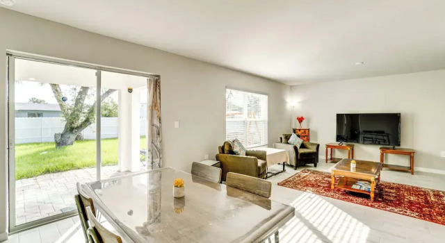 3 Mi to Port Charlotte Beach Park: Home w/ Patio!
