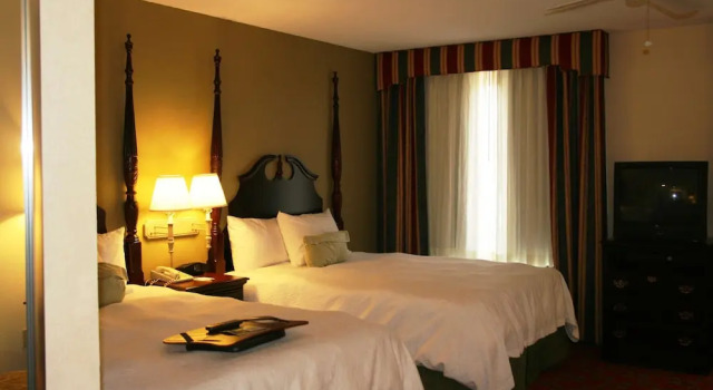 Vierer Studio Hampton Inn Canton