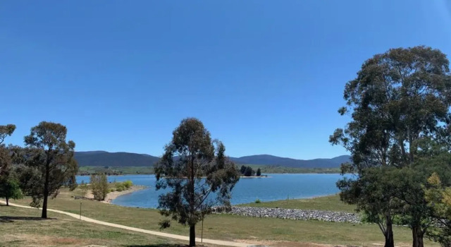 Коттедж Horizons 115 - Lake Jindabyne Waterfront