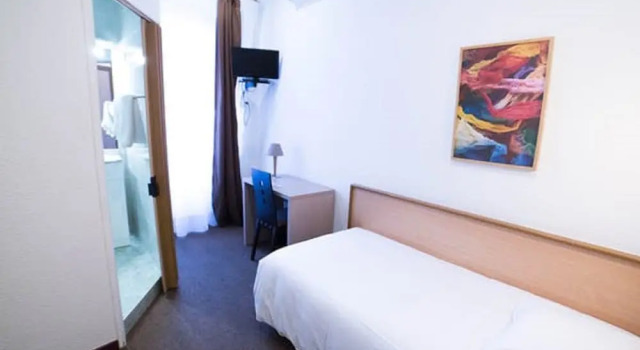 Номер Classic Hôtel dAngleterre, Salon-de-Provence