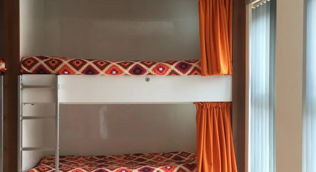 The Liverpool Pod - Hostel, Забронировать Хостел Хостелы Ливерпуля, рядом с Гудисон Парк, Хостел