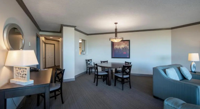 Люкс c 1 комнатой с частичным видом Victoria Regent Waterfront Hotel & Suites
