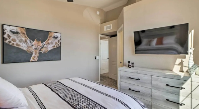 Коттедж Complimentary Heated Pool: Goodyear Getaway!