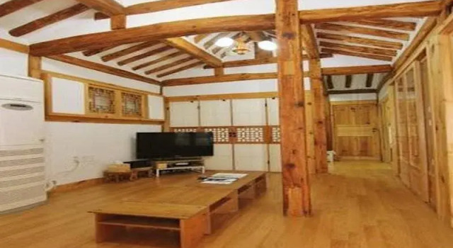 Irang Hanok Guesthouse, Забронировать Отель Чонногу Сеул, рядом с Больница Хэ Джон