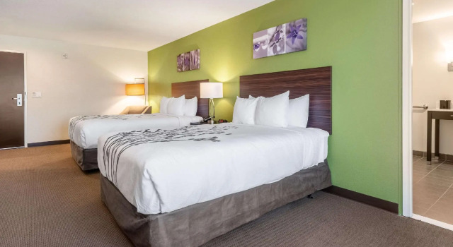 Четырёхместный номер Standard Sleep Inn Boardman