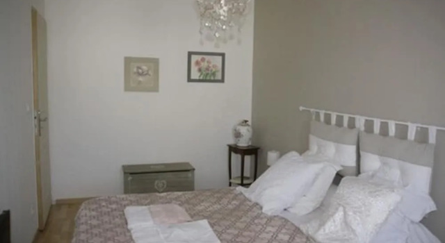 Les petits déjeuners de flo, Réserver Chambre d'hôtes Nozay 