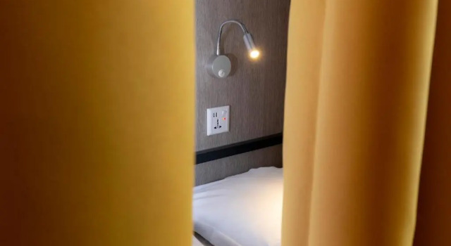 Кровать в общем номере City Inn Paris