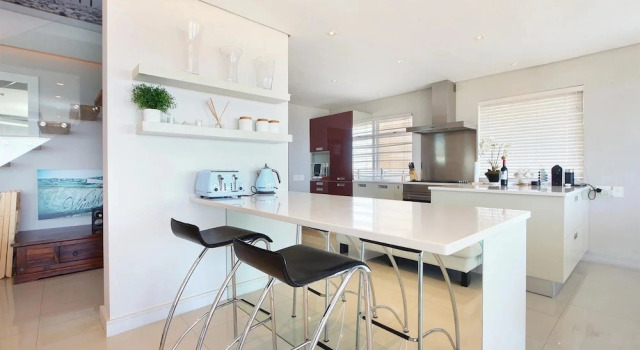 Коттедж Spacious 3bed Apt Overlooking Cape Town Panova