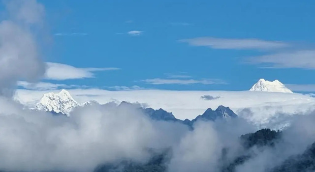 Номер Superior TVD Hotel Polaris Gangtok Near MG Marg