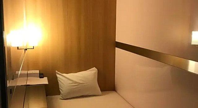 Мужская капсула первого класса First Cabin Kansai Airport