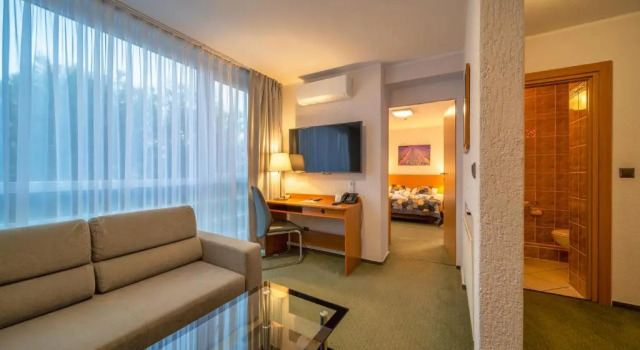 Апартаменты Hotel Gromada Poznań Stadion