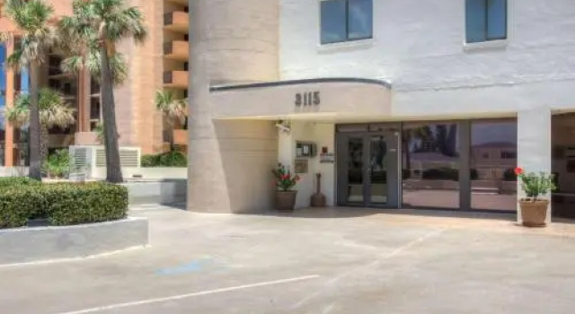 Sand Dollar Condominium Unit #405, Забронировать Отель Дейтона-Бич Daytona Beach Area, рядом с Пресвитерианская церковь Westminster By The Sea