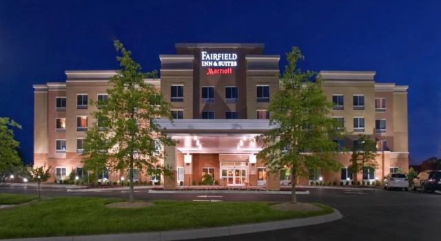 Fairfield Inn and Suites Louisville East, 예약 호텔 루이즈빌 Louisville Metropolitan Area
