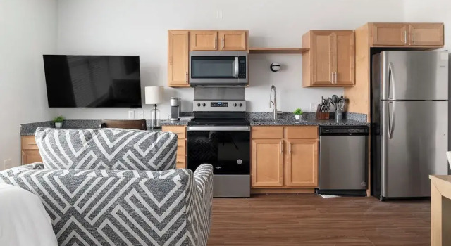 Студия Landing Apartments near Five Points South