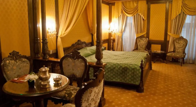 Полулюкс Hotel Casa Capsa