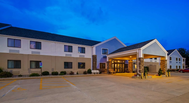 Best Western University Inn, Varaa Hotelli Urbana Champaign