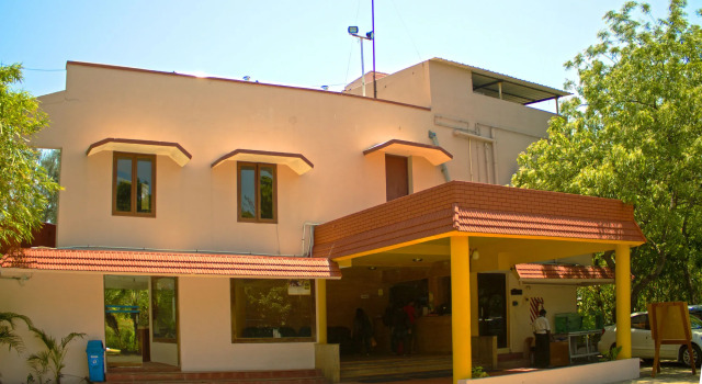 Mamalla Beach Resort, Забронировать Курортный отель Отели штата Тамилнада с бассейном, Бассейн
