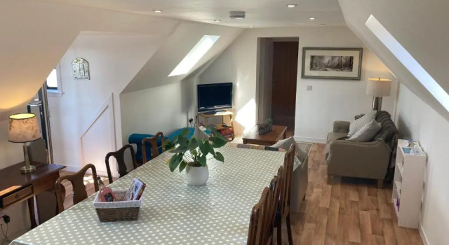The Art Loft, Crieff: Town Centre Apartment, Book Lejlighed Crieff Perthshire