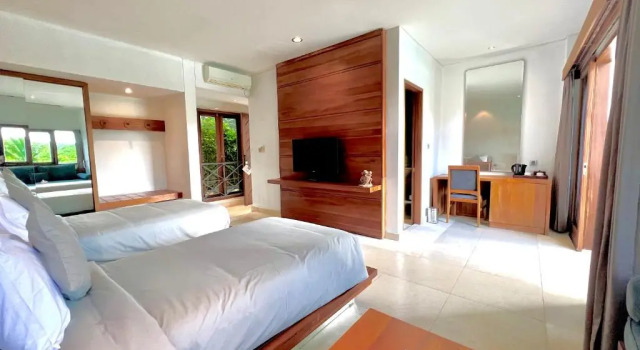 Люкс с 2 комнатами Bali Karma Sajtra Hotel