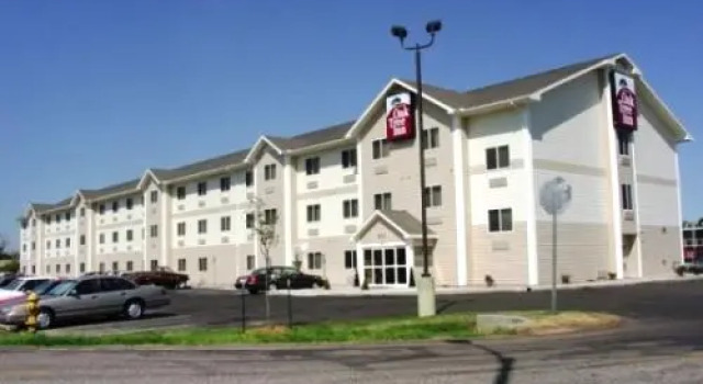 Кровать в общем номере Travelodge by Wyndham North Platte