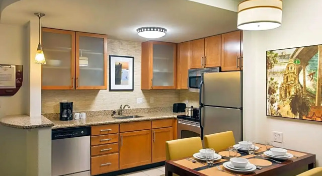 Четырёхместный люкс с 2 комнатами Residence Inn San Diego Oceanside