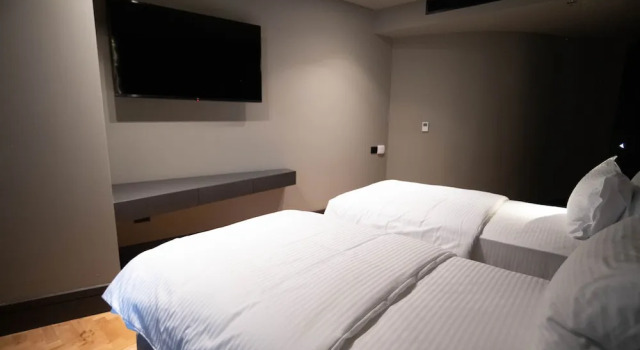 Четырёхместный семейный номер Standard Arka Art Hotel
