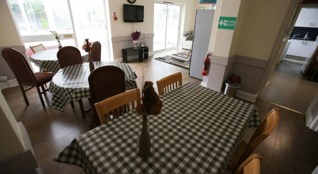 Manor House London, Забронировать Отель Уолтамстоу Лондон