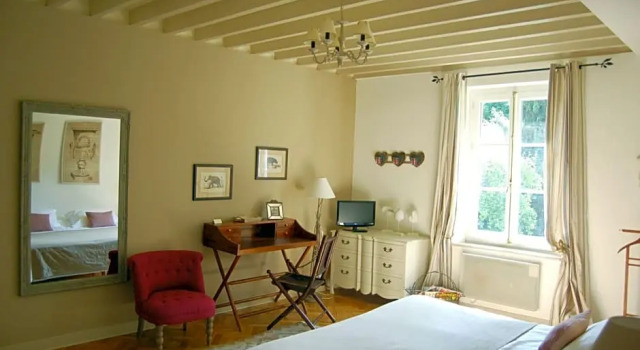 Le Manoir du Menillet, Book Hotel Bornel Oise