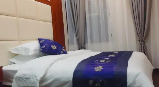 Phoenix Guesthouse, Rezervasyon Otel Xiangxi Hunan