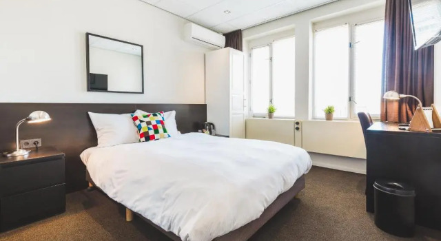 Одноместный номер Standard Queen Hotel