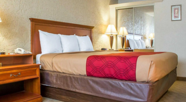 Номер Standard Econo Lodge Broken Arrow-Tulsa
