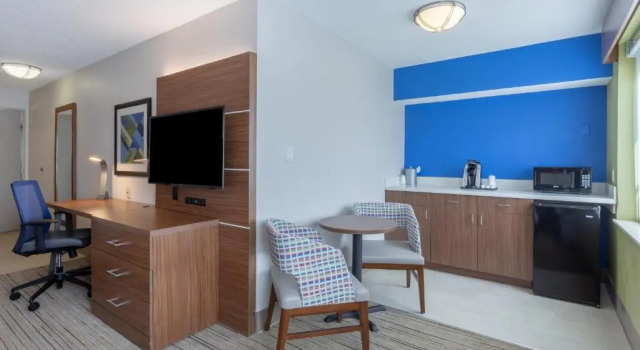 Люкс c 1 комнатой Holiday Inn Express Scottsburg by IHG