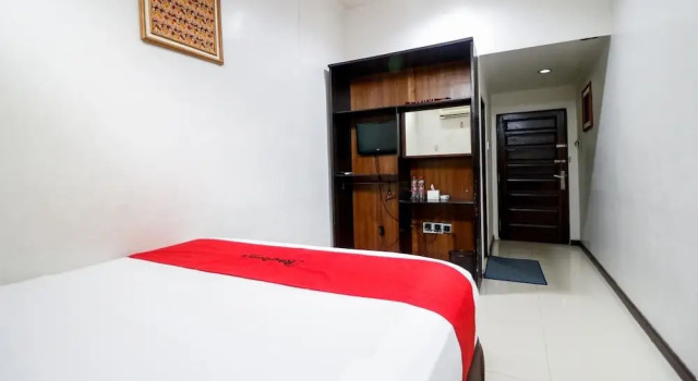 RedDoorz Plus @ Banjarmasin Tengah