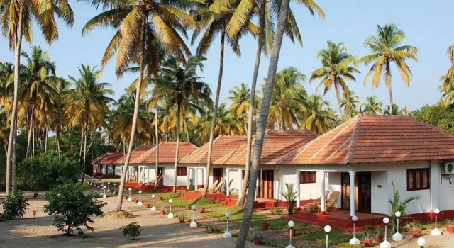 Marari Village Beach Resort, Забронировать Курортный отель Курортные отели штата Кералы, Курортный отель
