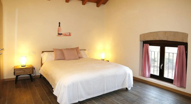 Smart Rooms & Restaurant