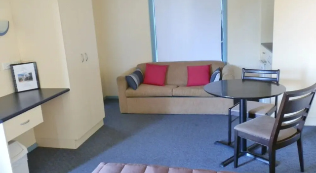 Семейный люкс с 2 комнатами Narrabri Motel and Caravan Park