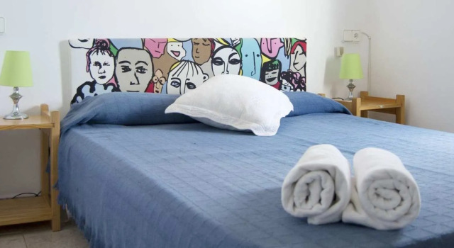 Hostal Costa, Book Hostel Hostels in Islas Baleares, Hostel